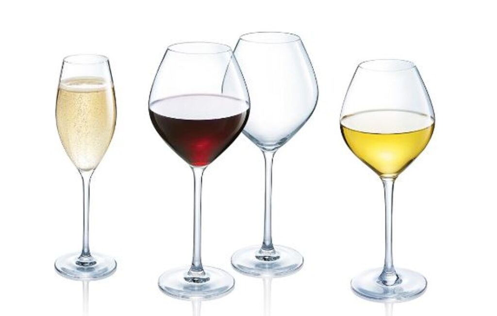 Elige copas de vino funcionales y visualmente estéticas