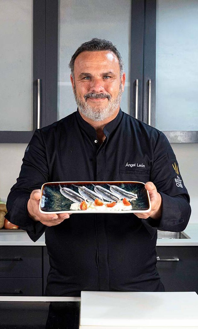 Boquerones en vinagre con cherry y stracciatella