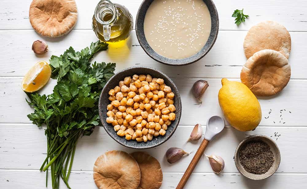 Receta de Hummus de garbanzos con Crudités de verduras