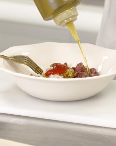 Prepara Steak tartar de Mario Sandoval **Michelin