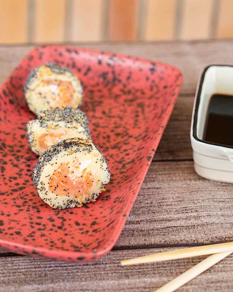 Sushi de Patata con Pescado: Fusión de Sabores